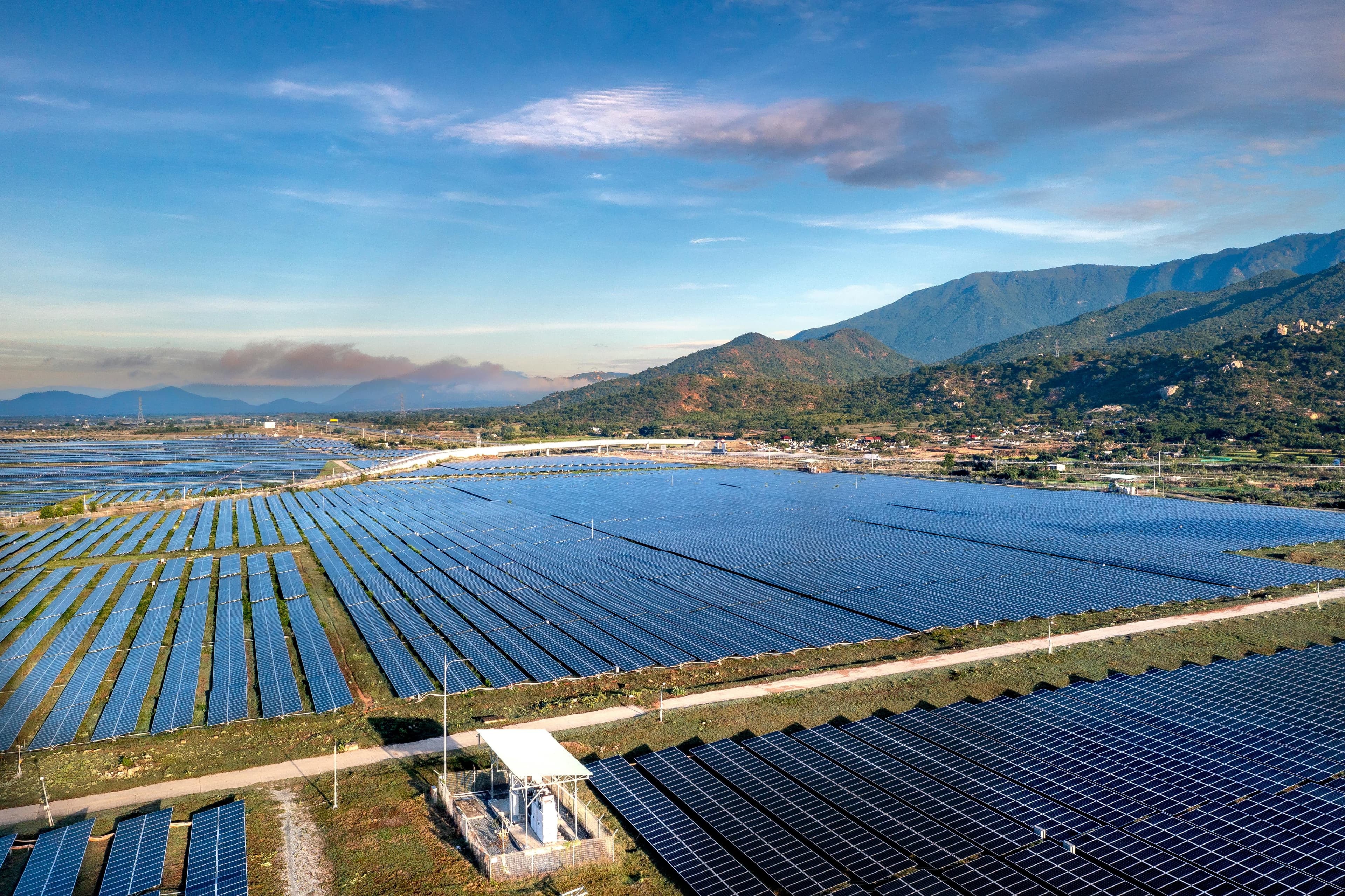 Solar Ingot–Module Manufacturing